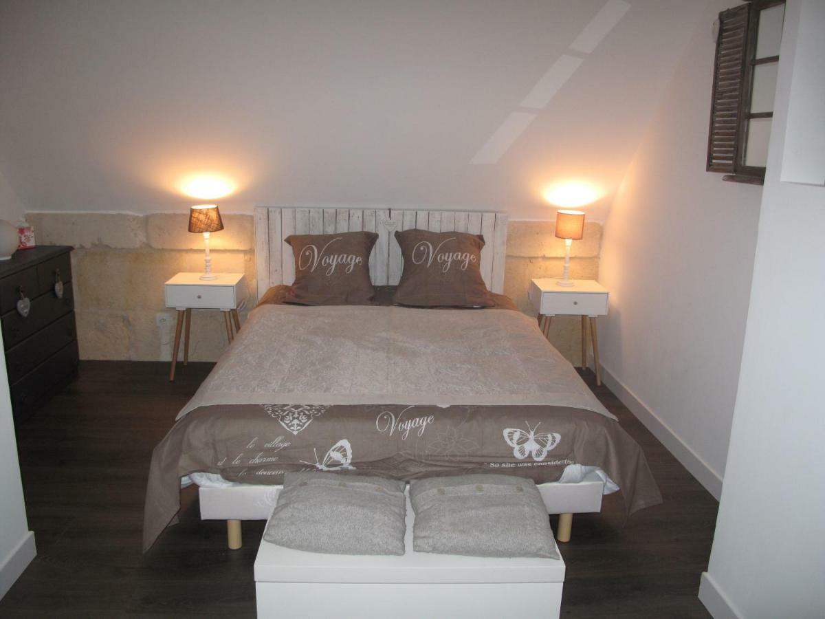 La Maison Des Chiens Rouges Holiday home Berneuil-sur-Aisne
